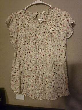 mine Cream Floral Lace Yoke Blouse